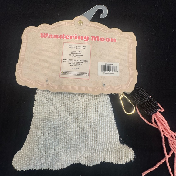 100% glass Beaded Ghost w/ Pink Bow mini pouch purse. Zipper closure,all lined👻 - Picture 2 of 8